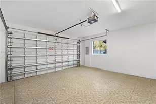 7830 NW 161st Terrace, Miami Lakes, FL 33016 - Photo 44