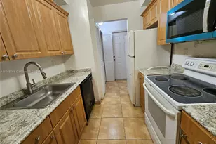 11570 NW 42nd St, Coral Springs, FL 33065 - Photo 6