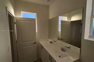 2618 SE 27th Ct, Homestead, FL 33035 - Photo 20