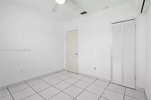 911 E 32nd St, Hialeah, FL 33013 - Photo 12