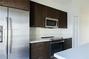 8039 NW 104th Ave, Doral, FL 33178 - Photo 16