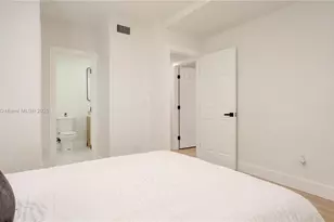 2736 NW 21st Ave, Oakland Park, FL 33311 - Photo 30