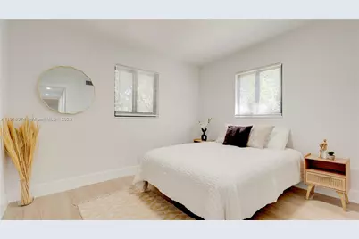 2736 NW 21st Ave, Oakland Park, FL 33311 - Photo 28