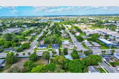 2736 NW 21st Ave, Oakland Park, FL 33311 - Photo 58