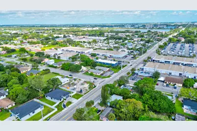 2736 NW 21st Ave, Oakland Park, FL 33311 - Photo 56