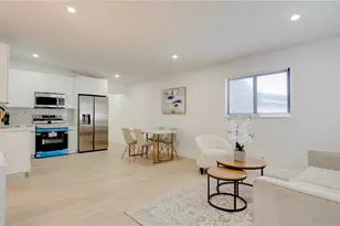 2736 NW 21st Ave, Oakland Park, FL 33311 - Photo 4