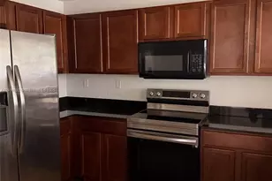 8899 NW 107 Ct, Doral, FL 33178 - Photo 6