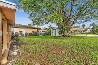 2800 NW 6th Ct, Fort Lauderdale, FL 33311 - Photo 6