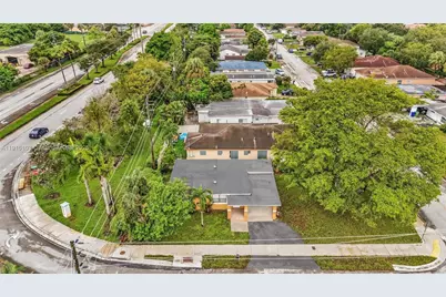 2800 NW 6th Ct, Fort Lauderdale, FL 33311 - Photo 34