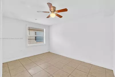 2800 NW 6th Ct, Fort Lauderdale, FL 33311 - Photo 10