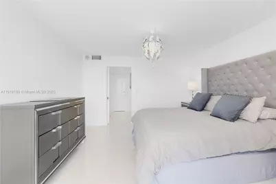 3701 N Country Club Dr #1805, Aventura, FL 33180 - Photo 18