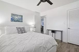 8941 S Hollybrook Blvd, Pembroke Pines, FL 33025 - Photo 16