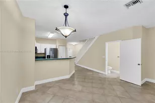 304 SW 120th Ave, Pembroke Pines, FL 33025 - Photo 10