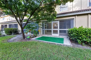 304 SW 120th Ave, Pembroke Pines, FL 33025 - Photo 20