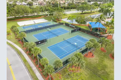 19310 SW 16th St, Pembroke Pines, FL 33029 - Photo 46