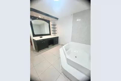 800 NE 199 St #106D, Miami, FL 33179 - Photo 18