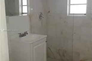 1526 Pennsylvania Ave, Miami Beach, FL 33139 - Photo 16