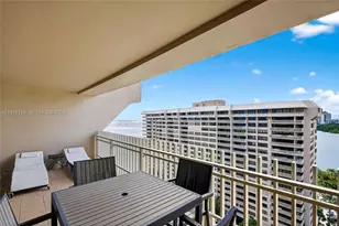 2 Grove Isle Dr, Coconut Grove, FL 33133 - Photo 38
