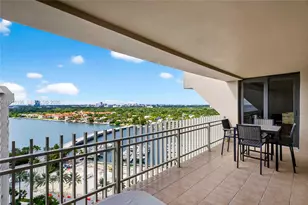 2 Grove Isle Dr, Coconut Grove, FL 33133 - Photo 28