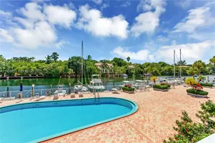 100 Edgewater Dr, Coral Gables, FL 33133 - Photo 22
