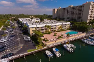 100 Edgewater Dr, Coral Gables, FL 33133 - Photo 28