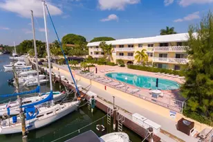 100 Edgewater Dr, Coral Gables, FL 33133 - Photo 26