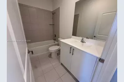 245 SW 159th Ct, Pembroke Pines, FL 33027 - Photo 16