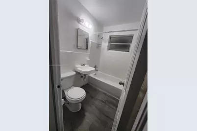 519 NW 8th Ave #5, Fort Lauderdale, FL 33311 - Photo 4