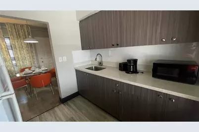7710 Harding Ave #415, Miami Beach, FL 33141 - Photo 18