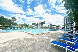 600 Three Islands Boulevard, Hallandale Beach, FL 33009 - Photo 28