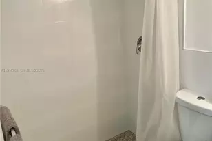 801 Brickell Bay Dr, Miami, FL 33131 - Photo 10