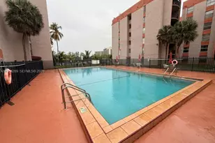 5201 NW 7th St, Miami, FL 33126 - Photo 6