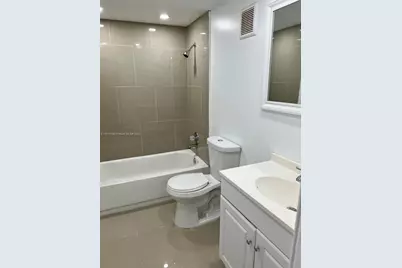 6940 Miami Gardens Dr #1-221, Hialeah, FL 33015 - Photo 10