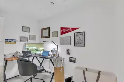 55 SW 9th St #2610, Miami, FL 33130 - Photo 12