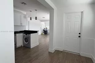 107 W Pembroke Rd, Hallandale Beach, FL 33009 - Photo 10