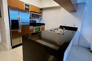 1750 N Bayshore Dr, Miami, FL 33132 - Photo 4