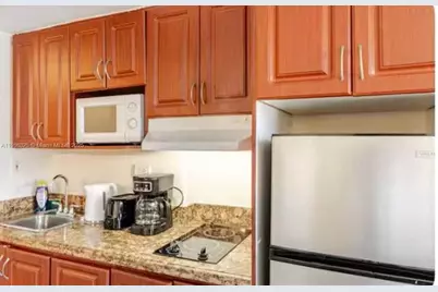 19201 Collins Ave #733, Sunny Isles Beach, FL 33160 - Photo 4