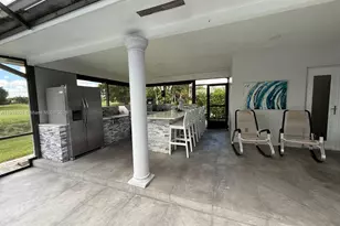 19150 S St Andrews Dr, Hialeah, FL 33015 - Photo 70