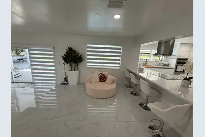 19150 S Saint Andrews Dr, Hialeah, FL 33015 - Photo 22