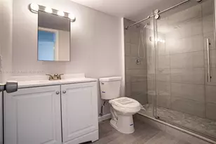 1849 S Ocean Dr, Hallandale Beach, FL 33009 - Photo 28