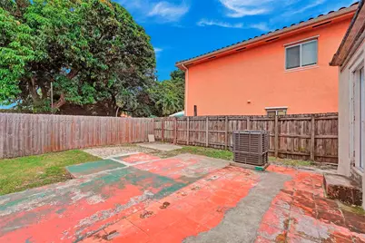 2811 SW 3rd St, Miami, FL 33135 - Photo 34