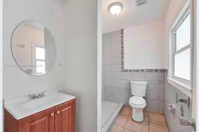 2811 SW 3rd St, Miami, FL 33135 - Photo 16
