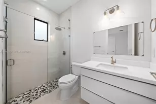 1621 S Bayshore Dr, Miami, FL 33133 - Photo 50