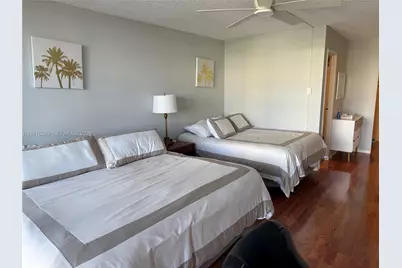 800 Parkview Dr #402, Hallandale Beach, FL 33009 - Photo 8