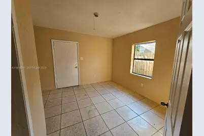 2712 NW 14th St, Fort Lauderdale, FL 33311 - Photo 12