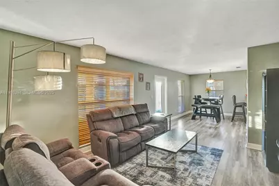 3761 NW 205th St, Miami Gardens, FL 33055 - Photo 12