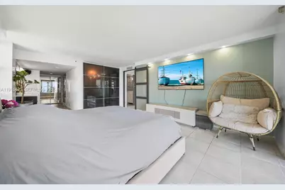 6061 Collins Ave #5F, Miami Beach, FL 33140 - Photo 16