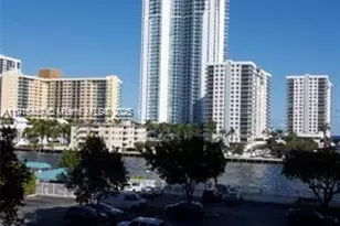 800 Parkview Dr, Hallandale Beach, FL 33009 - Photo 22