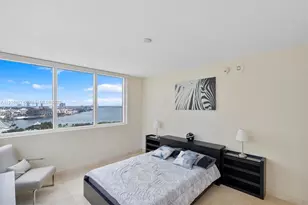 253 NE 2nd St, Miami, FL 33132 - Photo 14