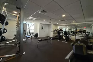 900 SW 8th St, Miami, FL 33130 - Photo 28